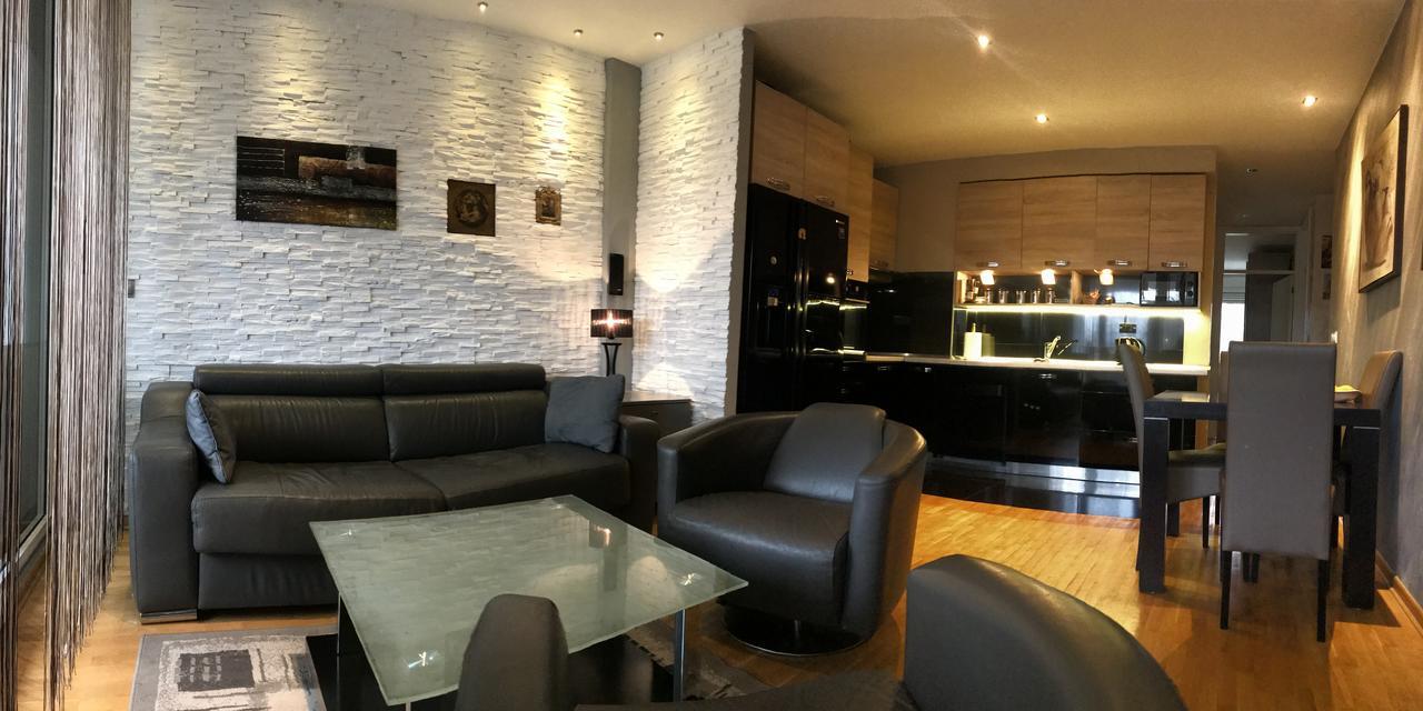 Lovely Apartment Belgrad Exteriör bild